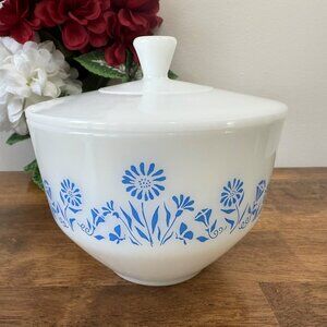 Vintage Federal Glass Blue Daisy Casserole Dish with Lid 1.5 Quart Milk Glass US
